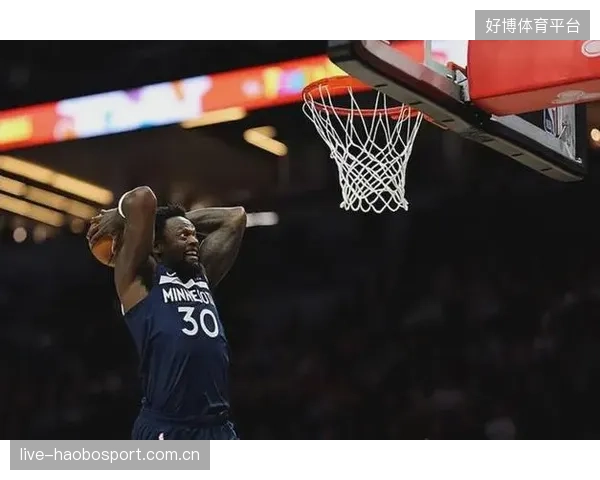 兰德尔外线三分命中！手起刀落的篮网首球，NBA新赛季开启“神秘力量”新篇章